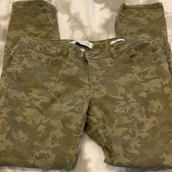 Kenneth Cole Reaction Denim - Kenneth‎ Cole Reaction 28 Camouflage Skinny Jeans